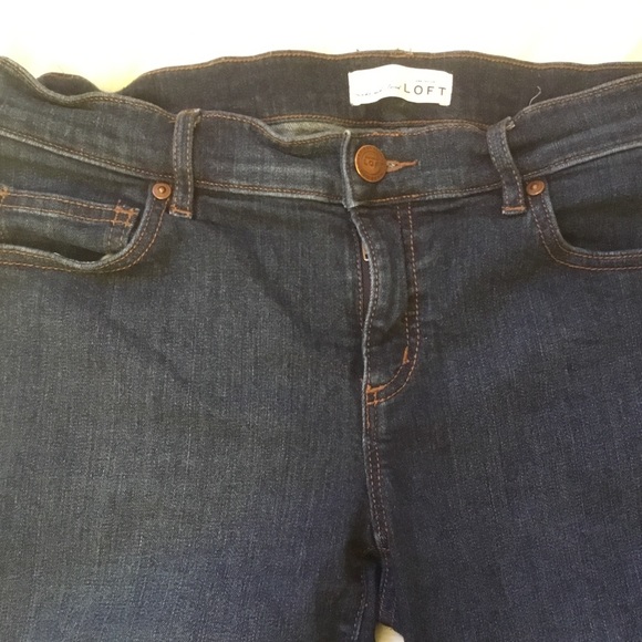 LOFT Frayed Denim Bermuda Roll Shorts Size 4 / 27 - Picture 4 of 8